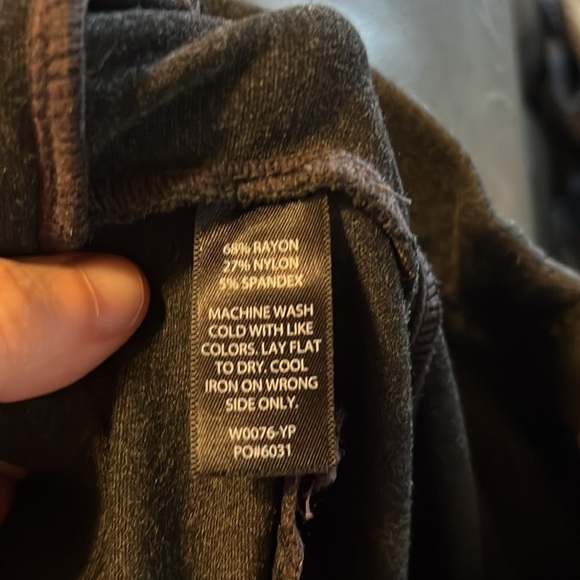 BETABRAND ~ Women’s Charcoal Dress Pant Yoga Pants Medium Petite - Picture 6 of 6